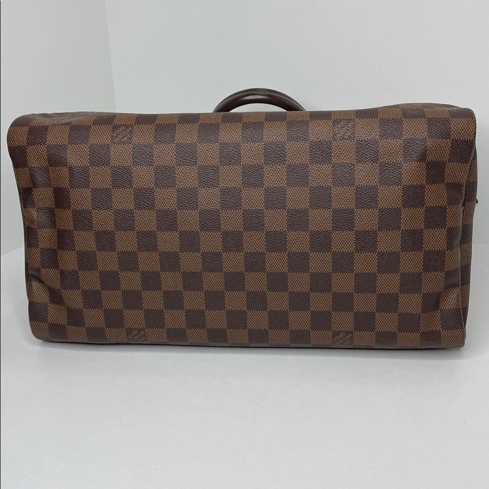 Louis Vuitton Damier Ebene Speedy
